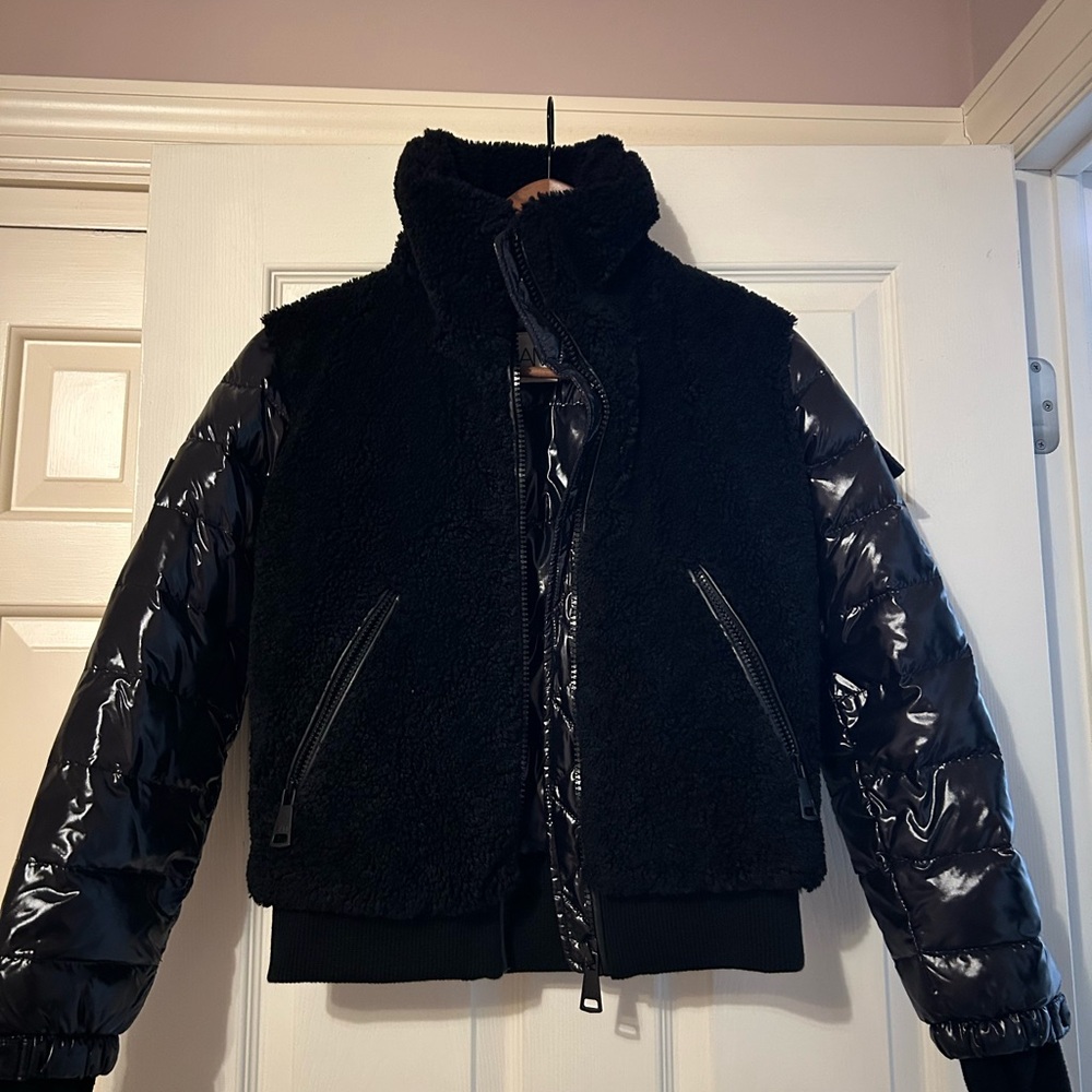 SAM New York Black Puffer Jacket with Faux Fur